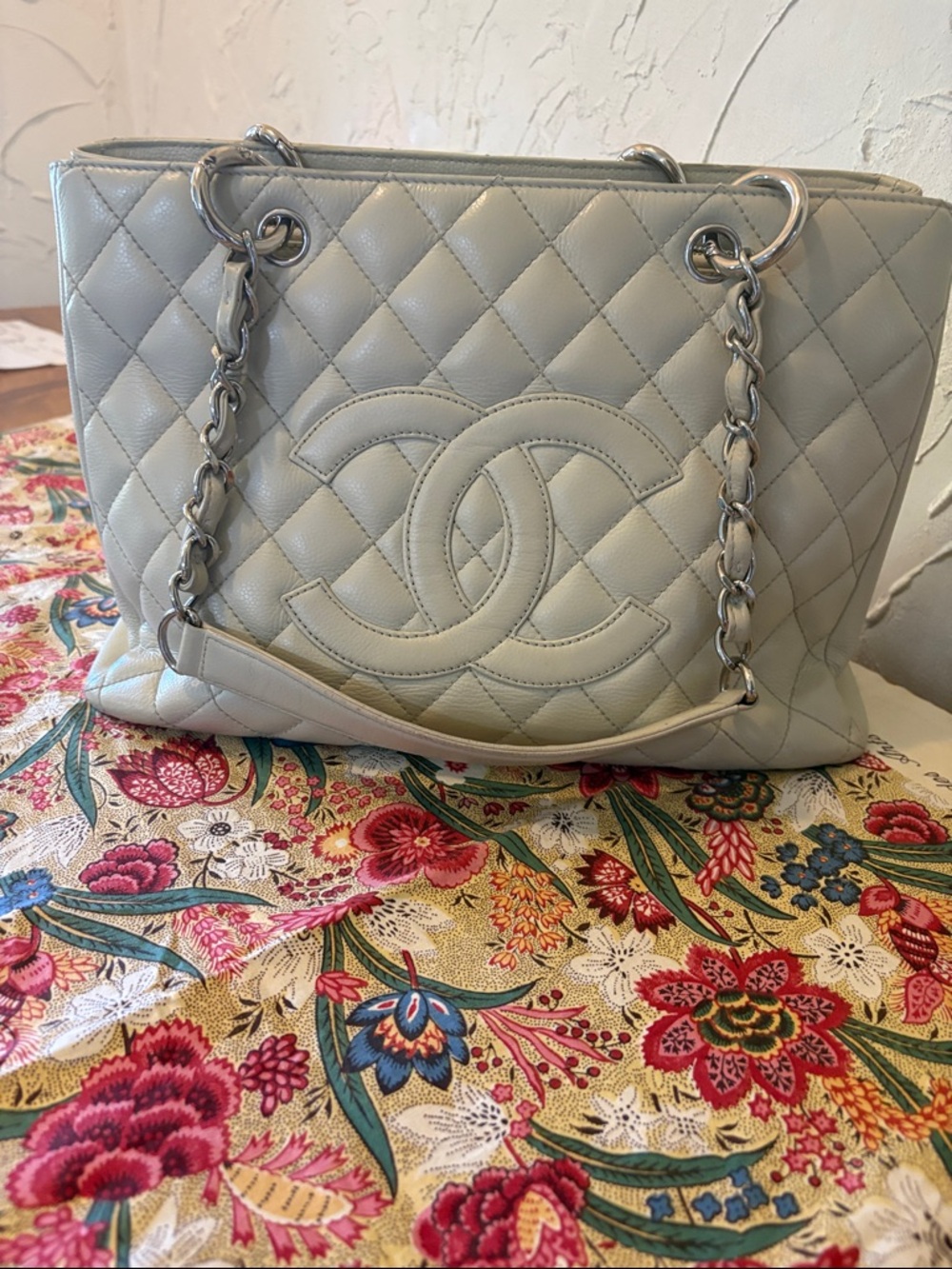 Chanel GST-shopper tote bag.  Condition-very good-excell.  Off white, silv hardw